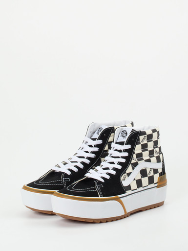 Sneaker high