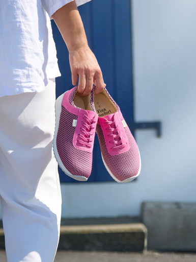 Sneaker