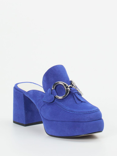 Clogs