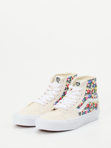 Sneaker high