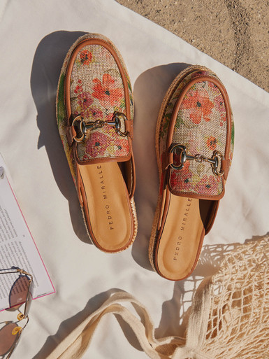 Clogs