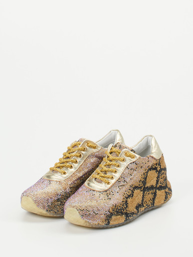 Sneaker