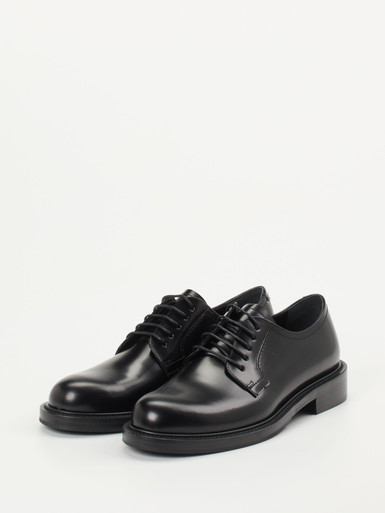 Schnürschuh