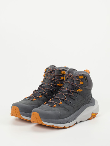 Sneaker high