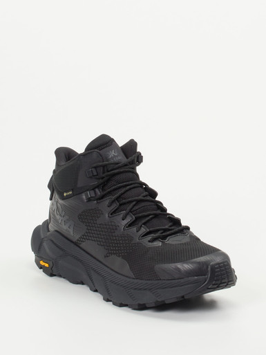 Sneaker high