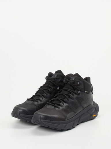 Sneaker high