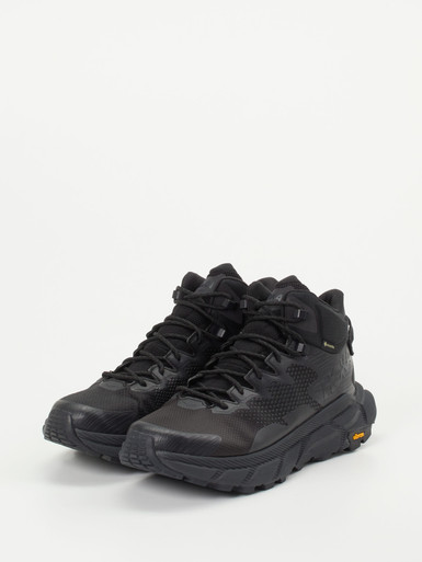 Sneaker high