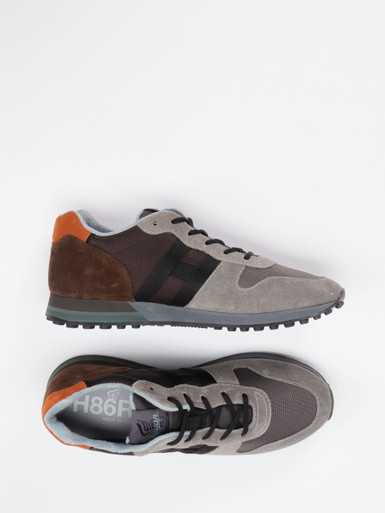 Hogan – Sneaker aus Veloursleder in Grau