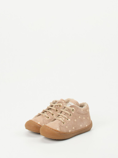 Lauflern-Schnürboots gefüttert