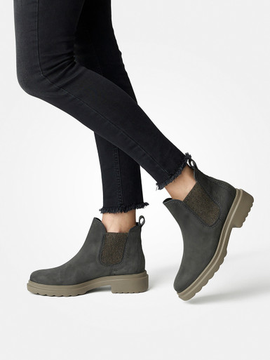 Chelsea Boots