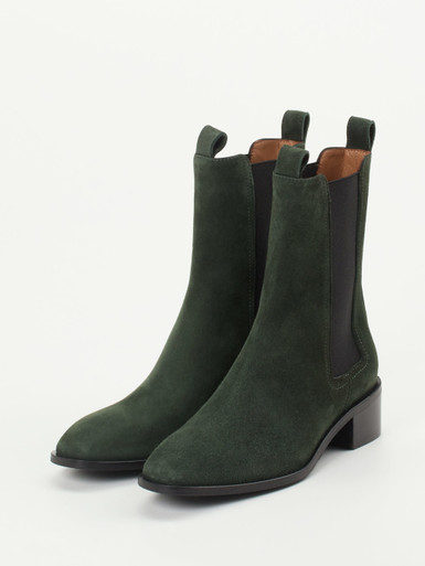 Chelsea Boots