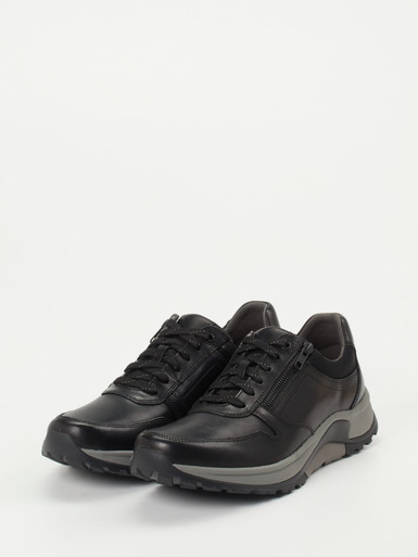 Schnürschuh