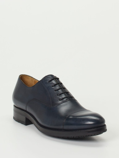 Schnürschuh