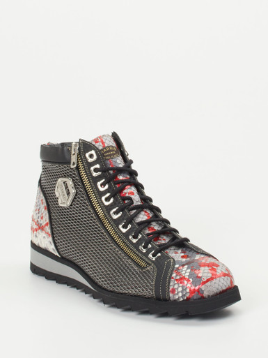 Sneaker high