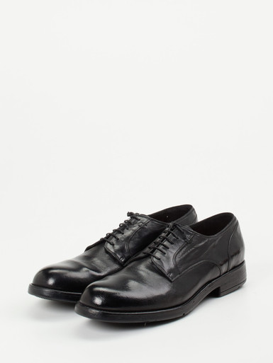 Schnürschuh