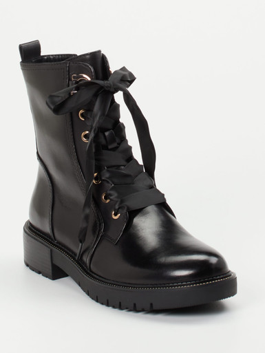Schnürstiefelette