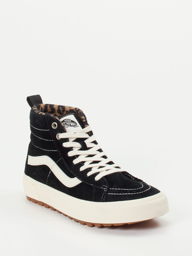 Sneaker high