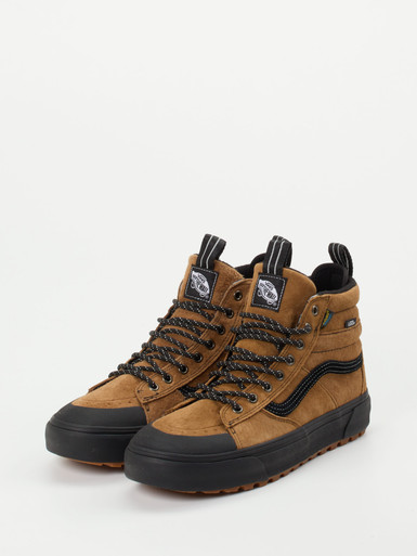 Sneaker high