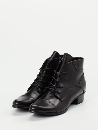 Schnürstiefelette