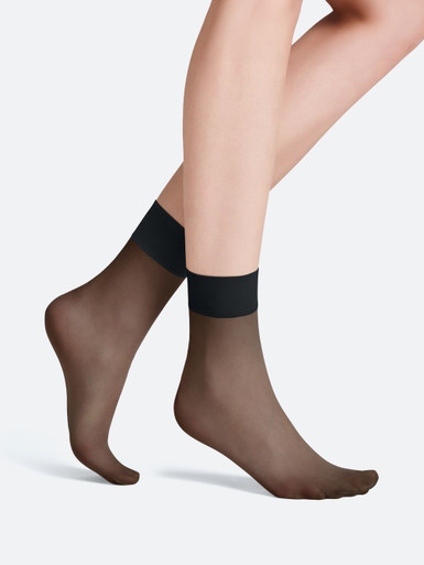 Falke – Pure Matt 20 DEN Damensöckchen