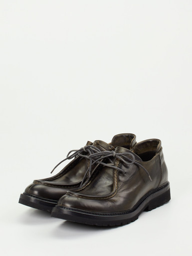 Schnürschuh