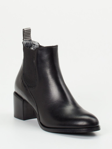 Chelsea Boots