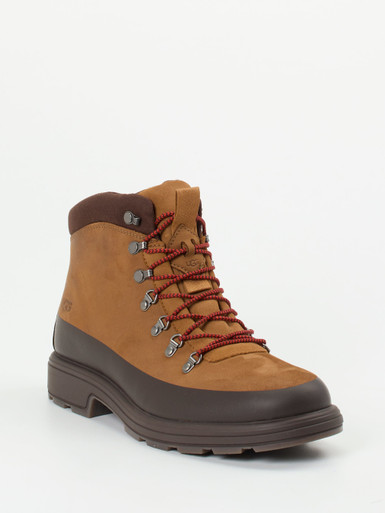 UGG – Wanderstiefel aus Nubukleder in Braun