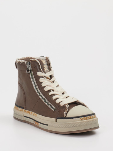 Sneaker High