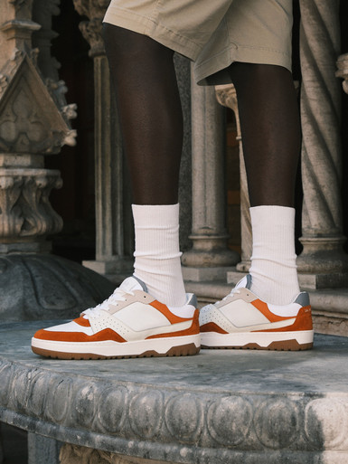 Sneaker