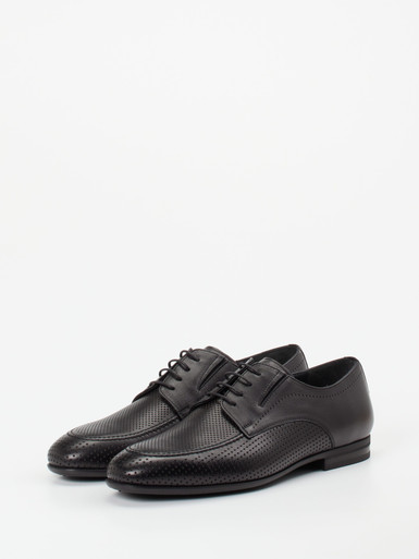 Schnürschuh