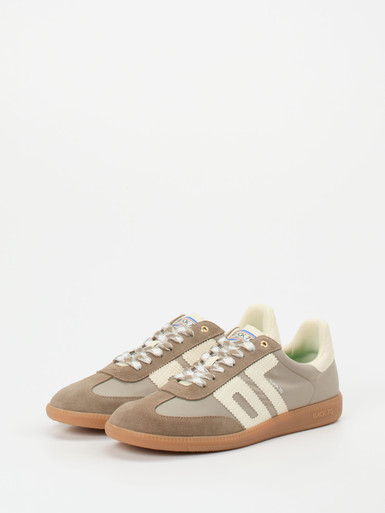 Sneaker Ghost