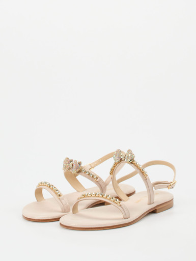 Sandale