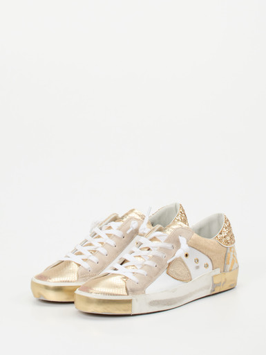 Sneaker