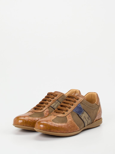 Schnürschuh