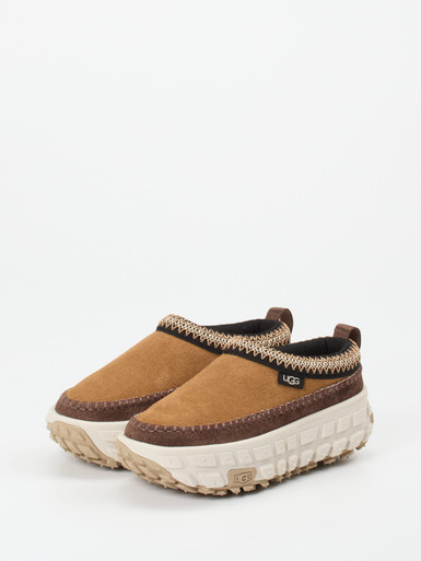 Clogs