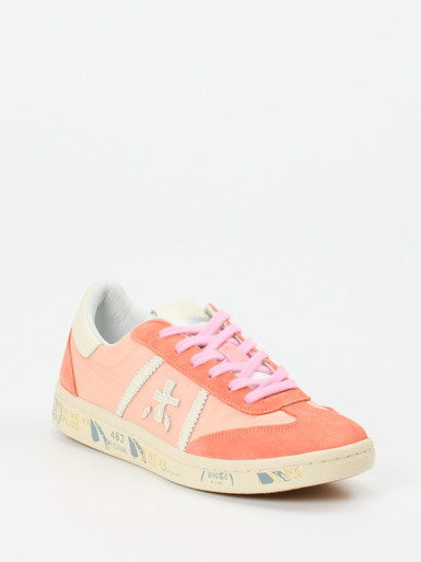 Sneaker