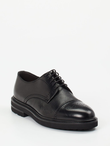 Schnürschuh