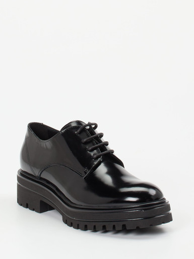 Schnürschuh
