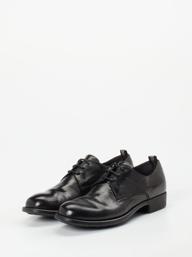 Schnürschuh