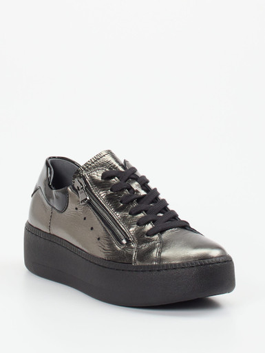 Waldläufer – Plateau-Sneaker aus Metallicleder grau