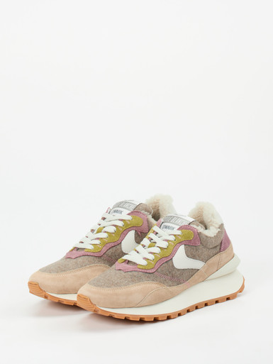 Sneaker
