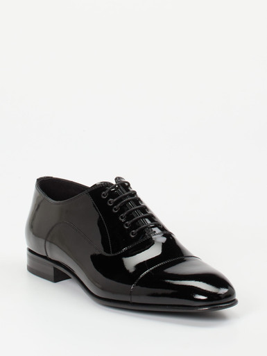 Schnürschuh