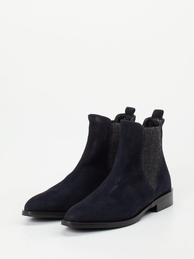 Chelsea Boots