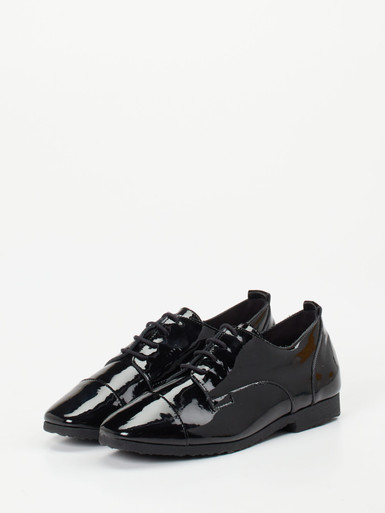 Schnürschuh