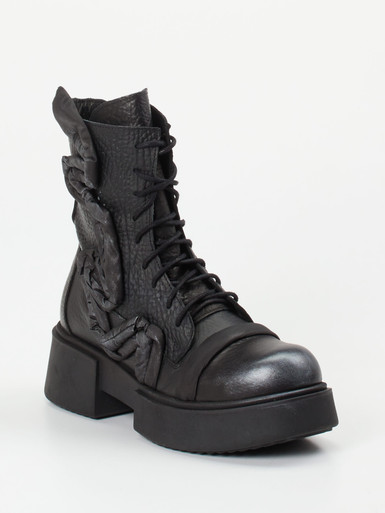 Schnürstiefelette