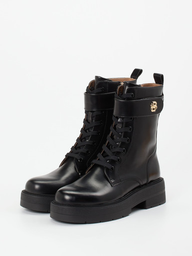 Schnürstiefelette