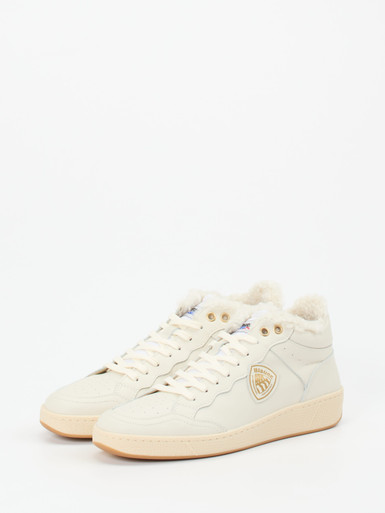 Sneaker high