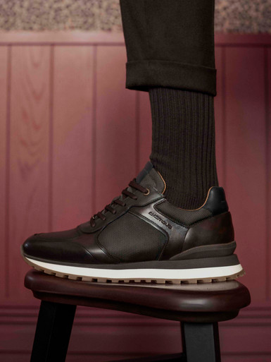 Sneaker