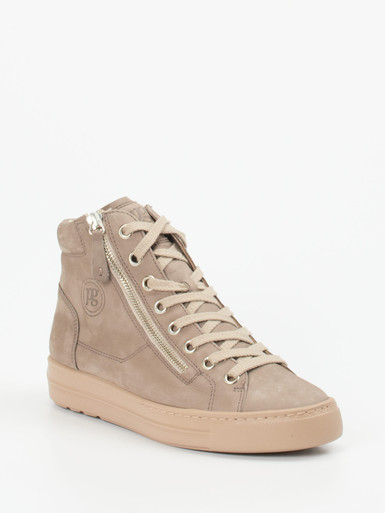 Sneaker High