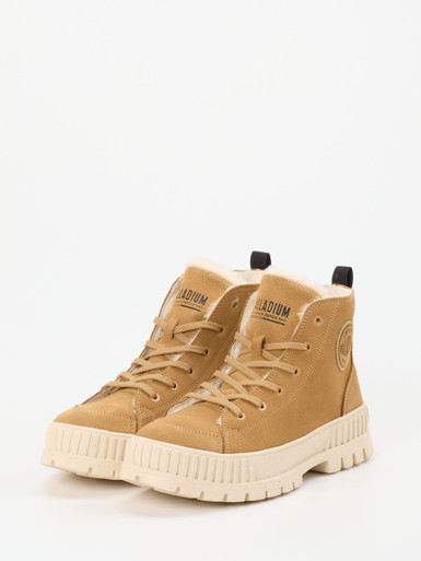 Sneaker high